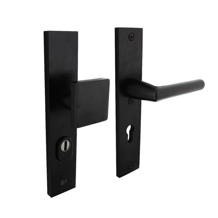Intersteel Veiligheidsbeslag met kerntrekbeveiliging SKG*** profielcilinder 72 mm rechthoekig voordeurbeslag zwart main product photo