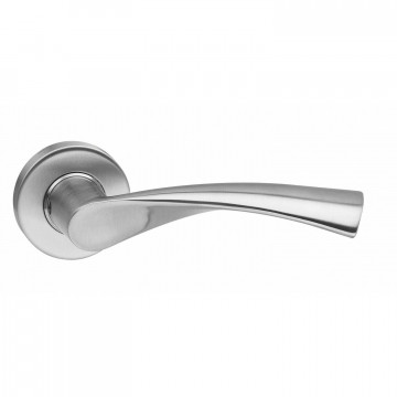 Intersteel Deurkruk Vlinder geveerd op rozet ˜52x10 met ring rvs geborsteld