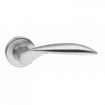 Intersteel Deurkruk Massief afgerond geveerd op rozet ˜53x10 met ring rvs geborsteld